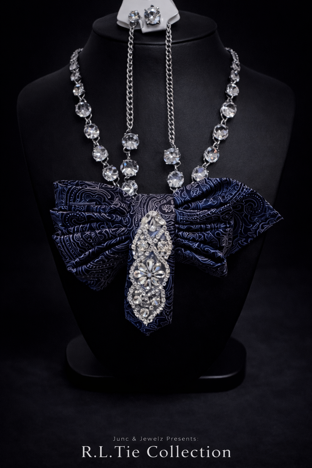 Navy Paisley Bow Tie